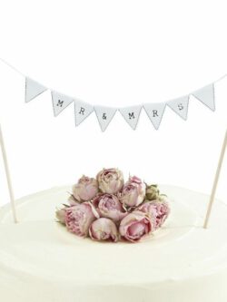 Vintage Lace Mr & Mrs Cake Topper Bunting