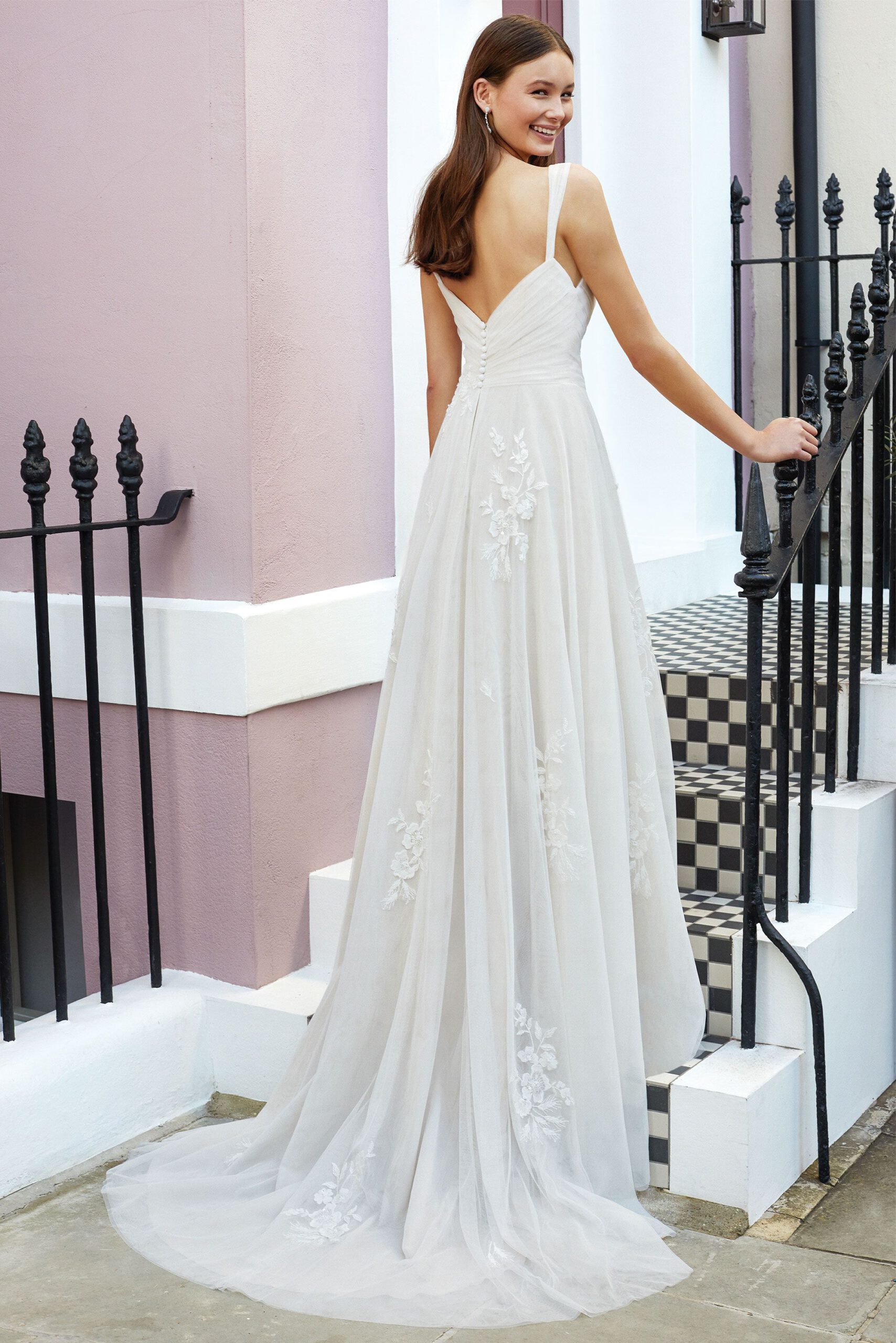 vestido novia outlet corte A 11134 back adore justin alexander sublime wedding shop