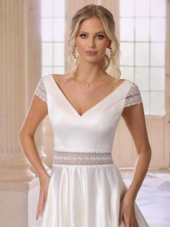 vestido-de-novia-ladybird-modelo-222000-front-pronovias-sublime-wedding-shop