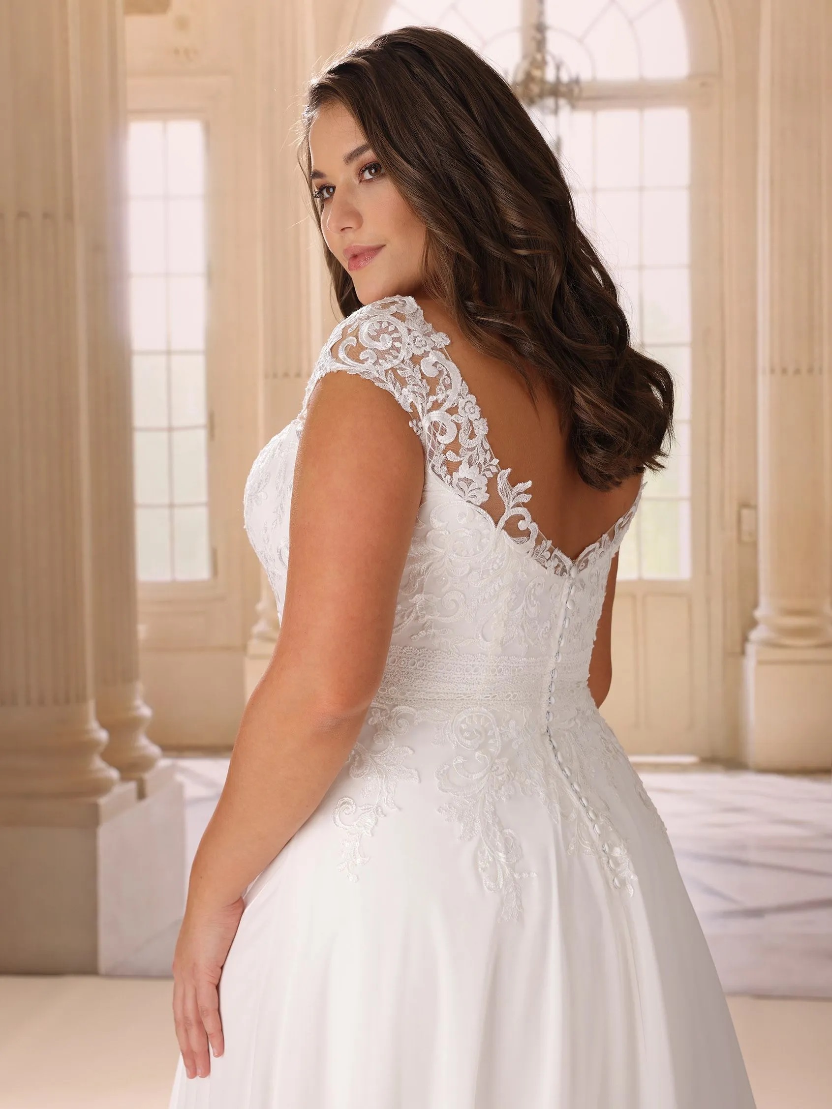 vestido novia romantico plus size modelo milky ladybird sublime wedding shop